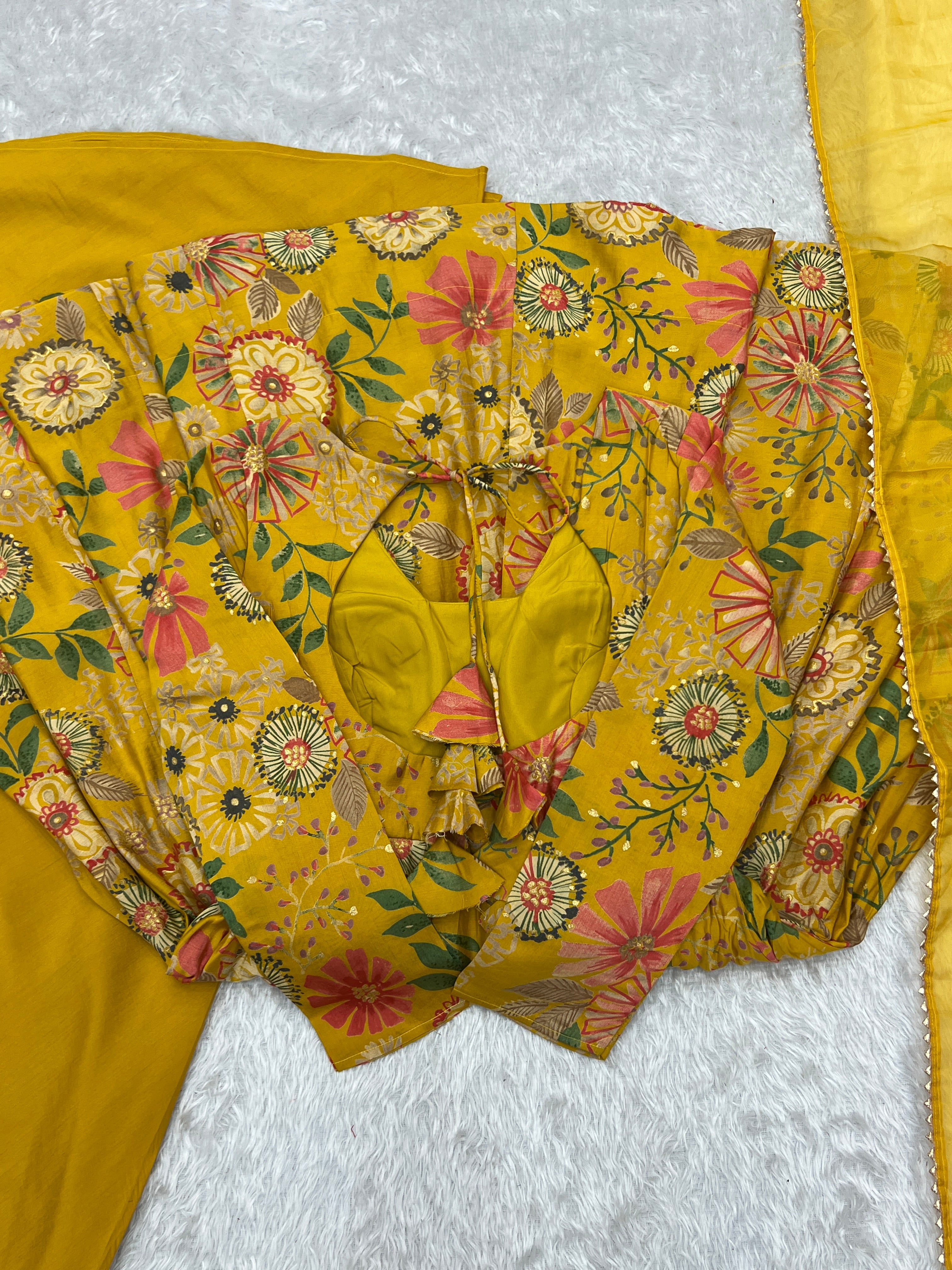Beautiful Floral Design And Super Kurta Set