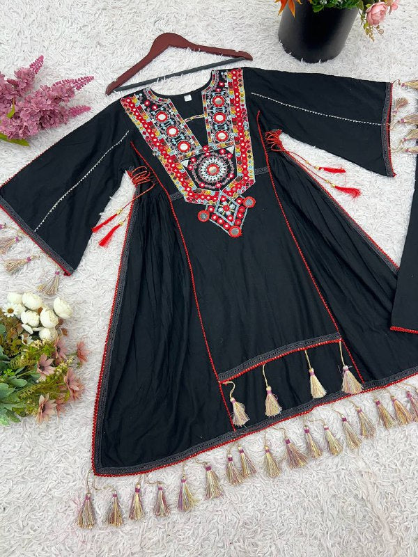 2-Piece Stylish Ensemble: Includes a well-fitted top and coordinated bottom