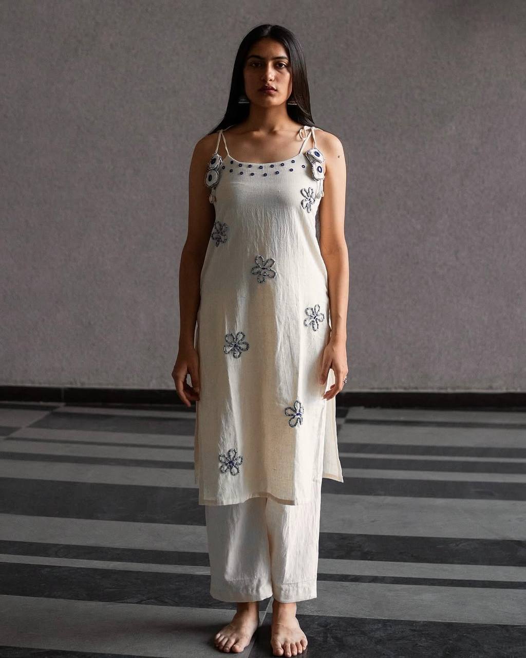 Trendy & Comfortable Kurta Set 3-Piece Stylish Ensemble