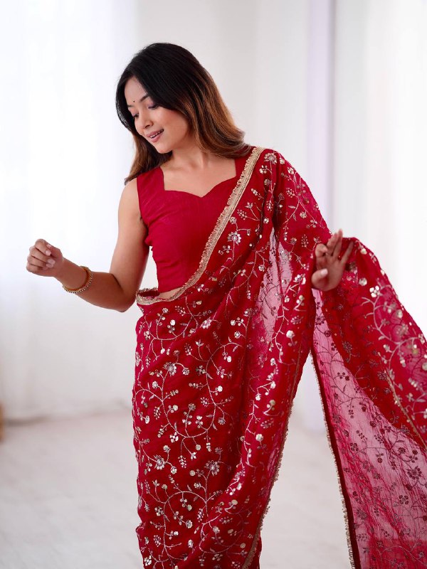 RED BEAUTIFUL SUPER ELEGANCE DESIGN SAREES