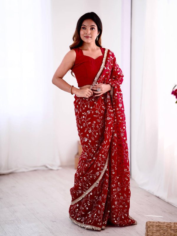 RED BEAUTIFUL SUPER ELEGANCE DESIGN SAREES