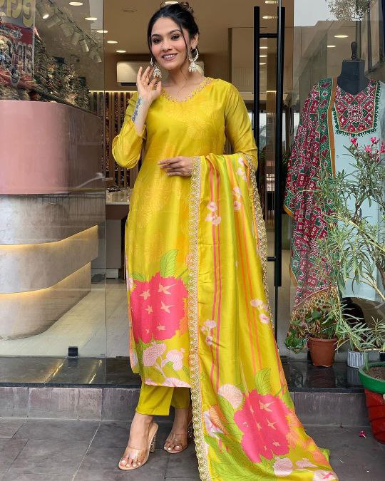 Yellow Floral Beautiful Design Kurta Set