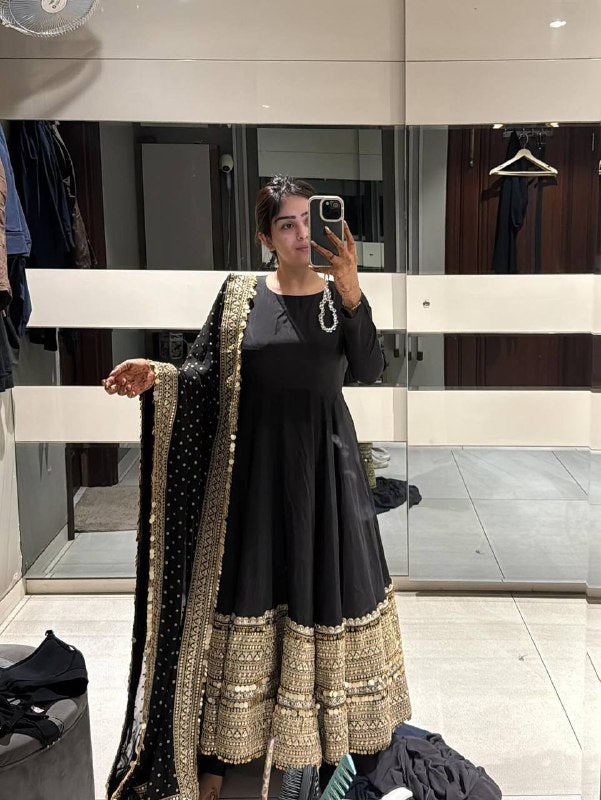 RAAT RANI ROYAL - Statement Black Festive Anarkali