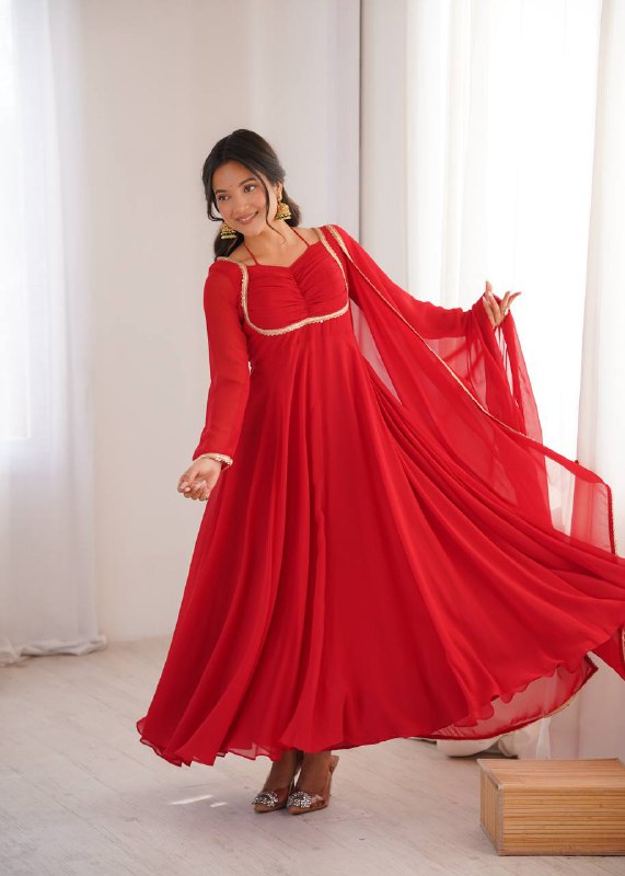 HEAVY PURE FOX BLOOMING GEORGETTE GOWN