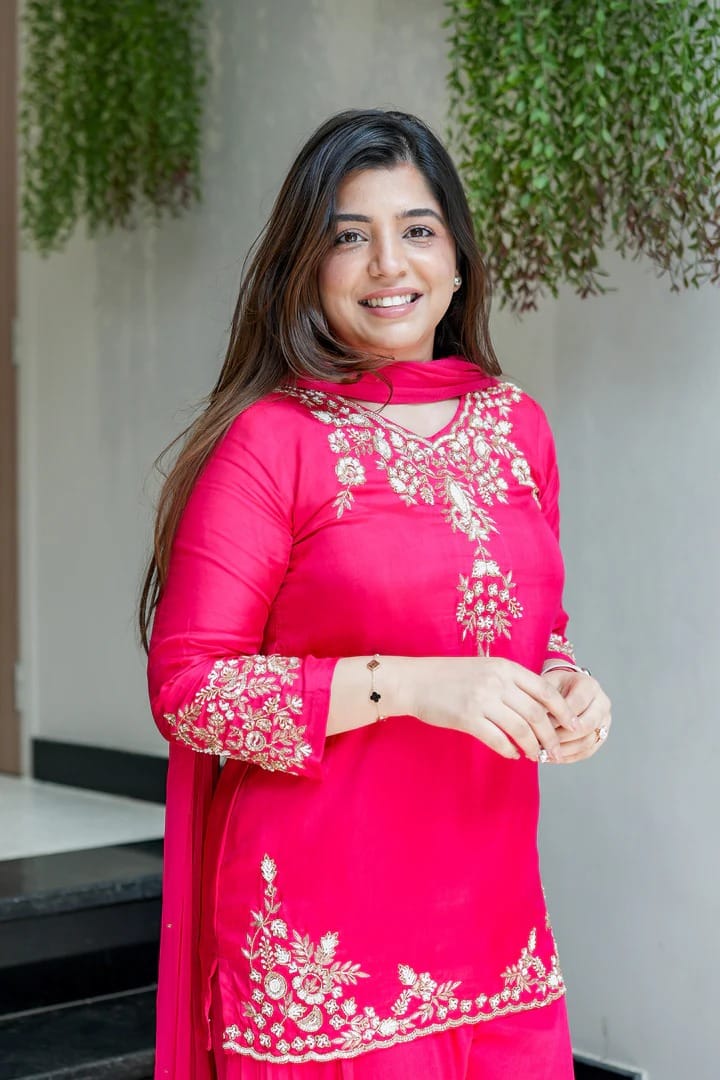 Đěsigner Party Wear Look Pure Mul Chanderi Top Plazzo & Dupatta Set