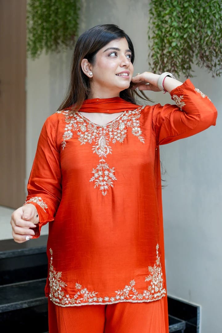 Đěsigner Party Wear Look Pure Mul Chanderi Top Plazzo & Dupatta Set