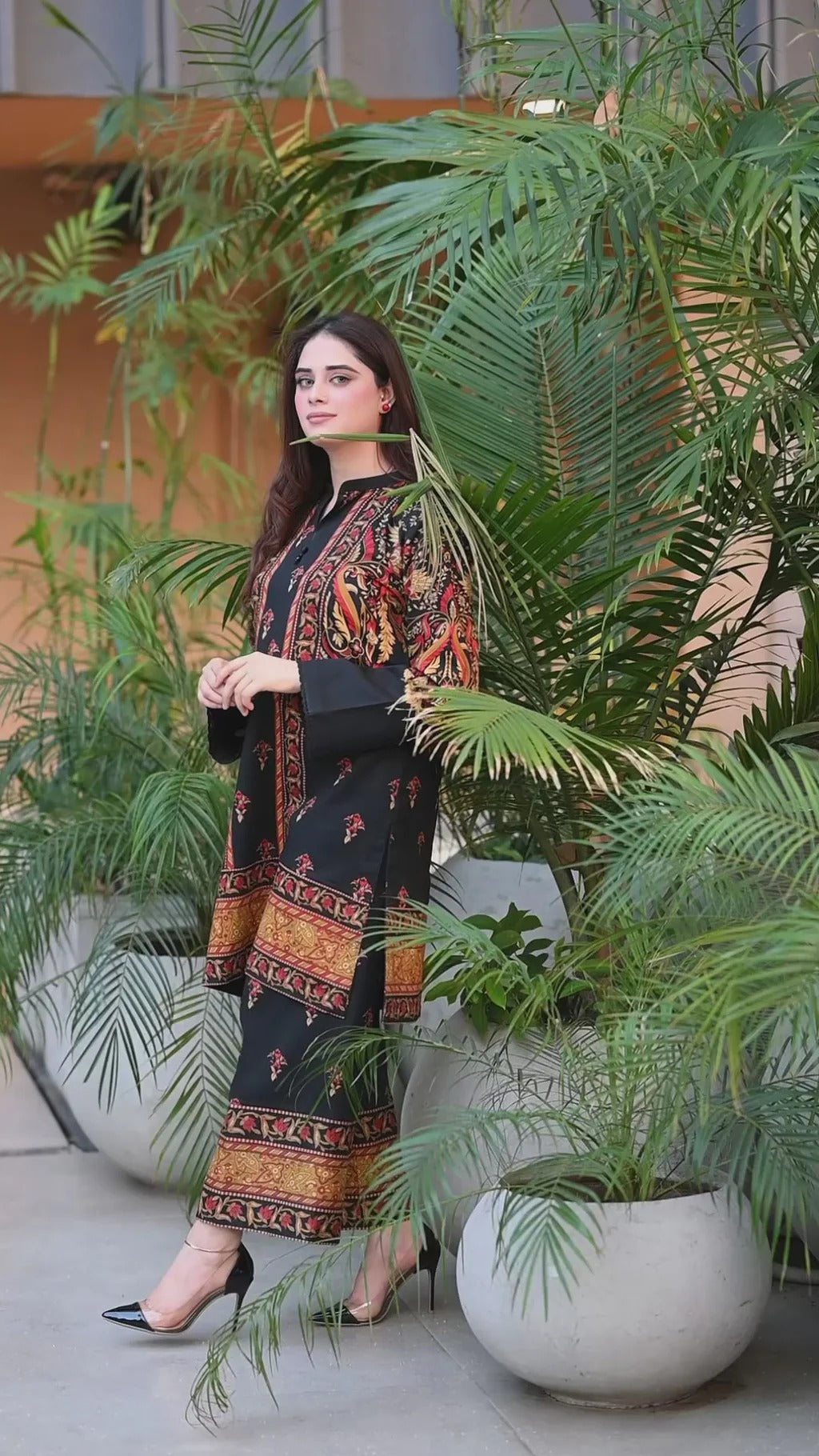MULTI BLACK DESIGN PRINTED CO-ORD SET