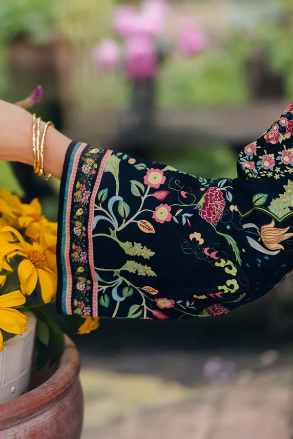 BLACK FLORAL PRINTED TWO-PIECE LUXURY SUIT FOR WOMEN