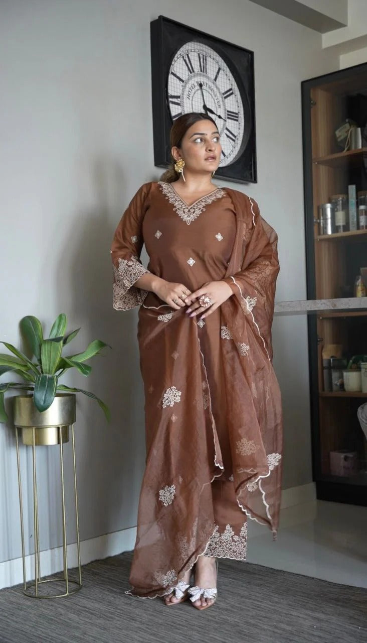 Pure Grace: Cream Ethnic Kurta Set with Chic Coffee Accents