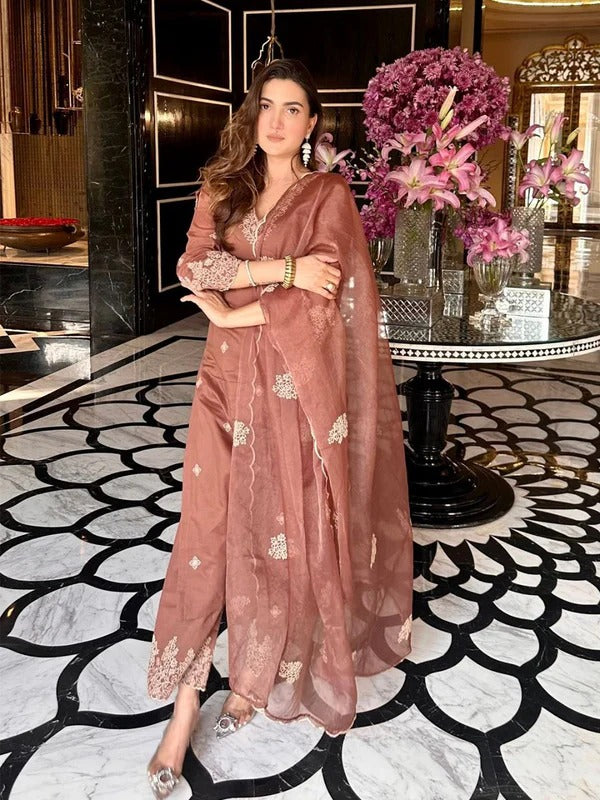 Pure Grace: Cream Ethnic Kurta Set with Chic Coffee Accents