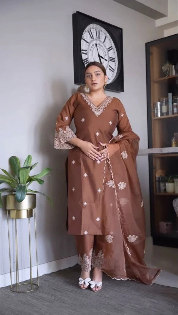 Pure Grace: Cream Ethnic Kurta Set with Chic Coffee Accents