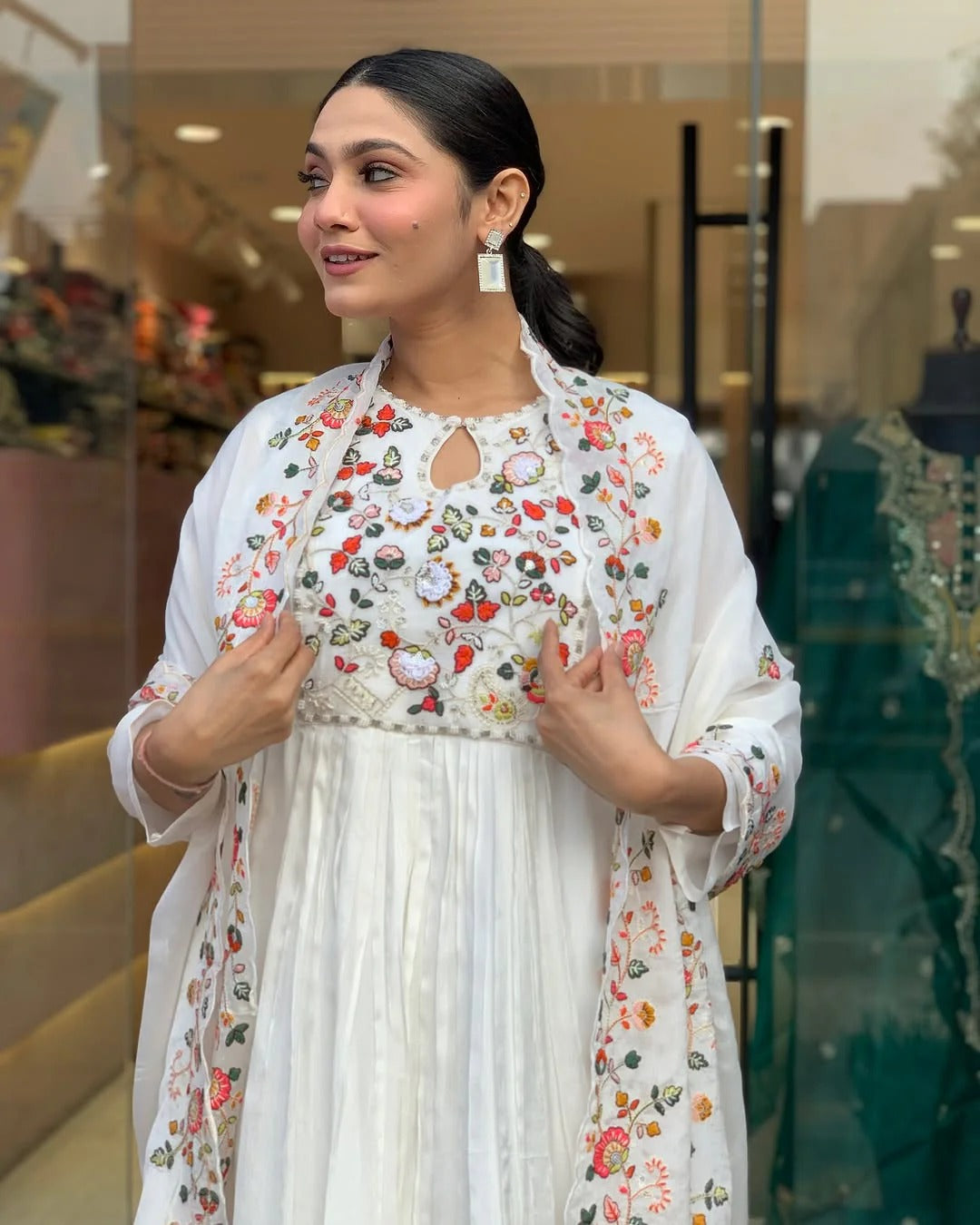 Minimalist Charm: Elegant Cream Kurta for Effortless Everyday Style