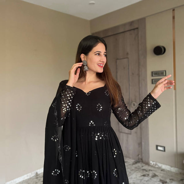 BLACK EMBROIDERED GEORGETTE ANARKALI SUIT SET