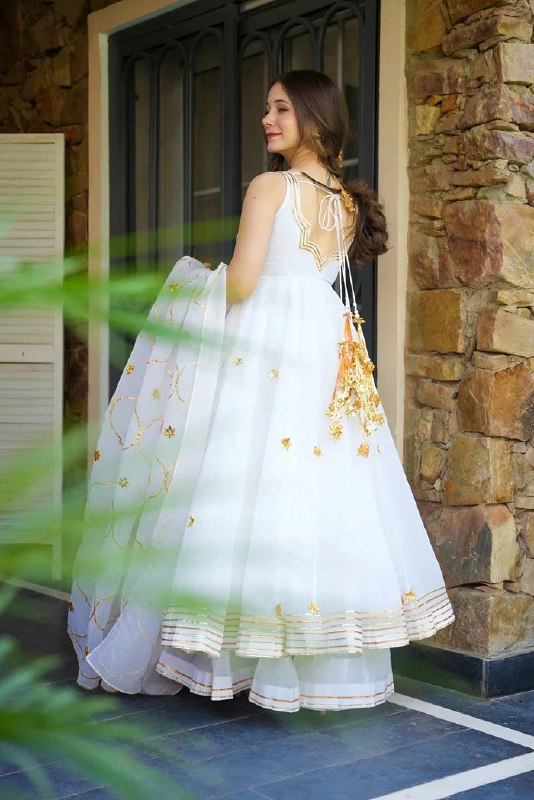ROSÉ MAHAL – Statement Festive Anarkali Ensemble