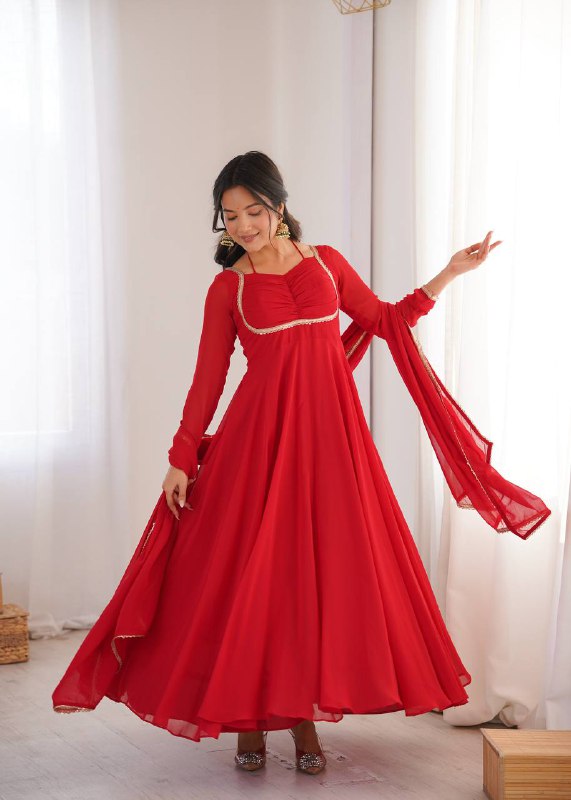 HEAVY PURE FOX BLOOMING GEORGETTE GOWN
