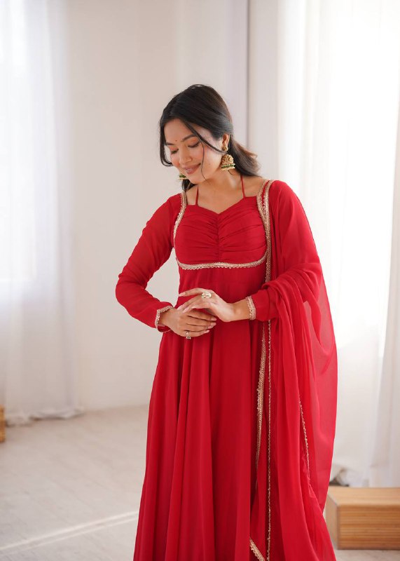 HEAVY PURE FOX BLOOMING GEORGETTE GOWN