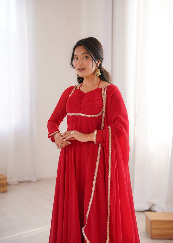 HEAVY PURE FOX BLOOMING GEORGETTE GOWN