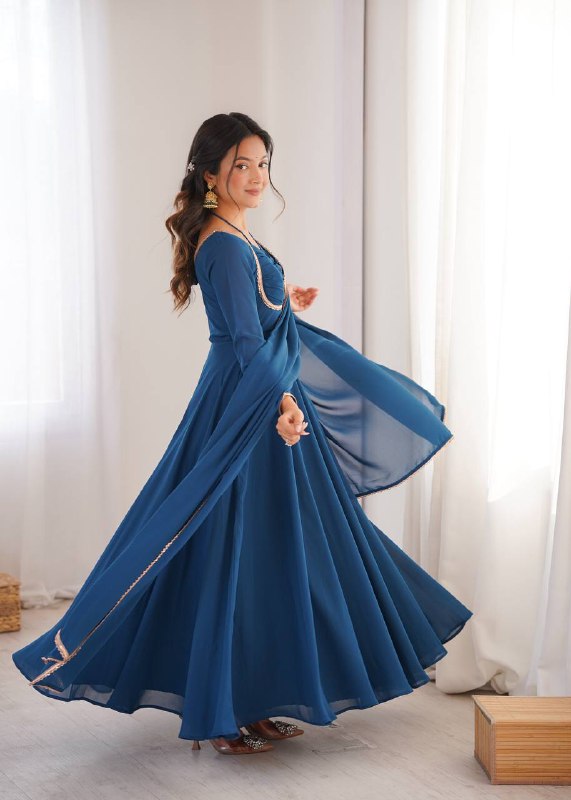 HEAVY PURE FOX BLOOMING GEORGETTE GOWN