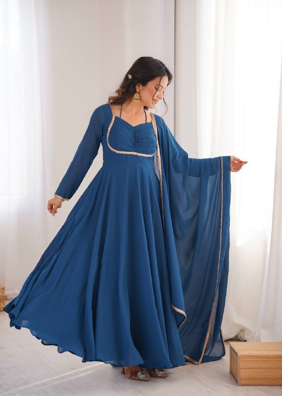 HEAVY PURE FOX BLOOMING GEORGETTE GOWN