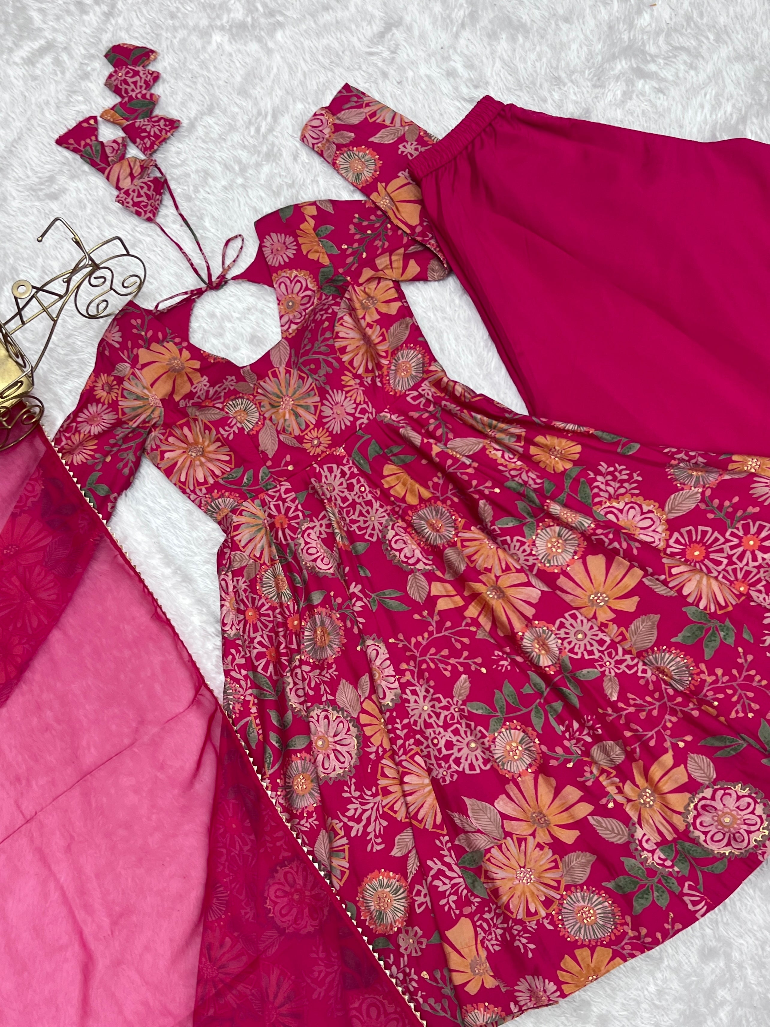 Beautiful Floral Design And Super Kurta Set