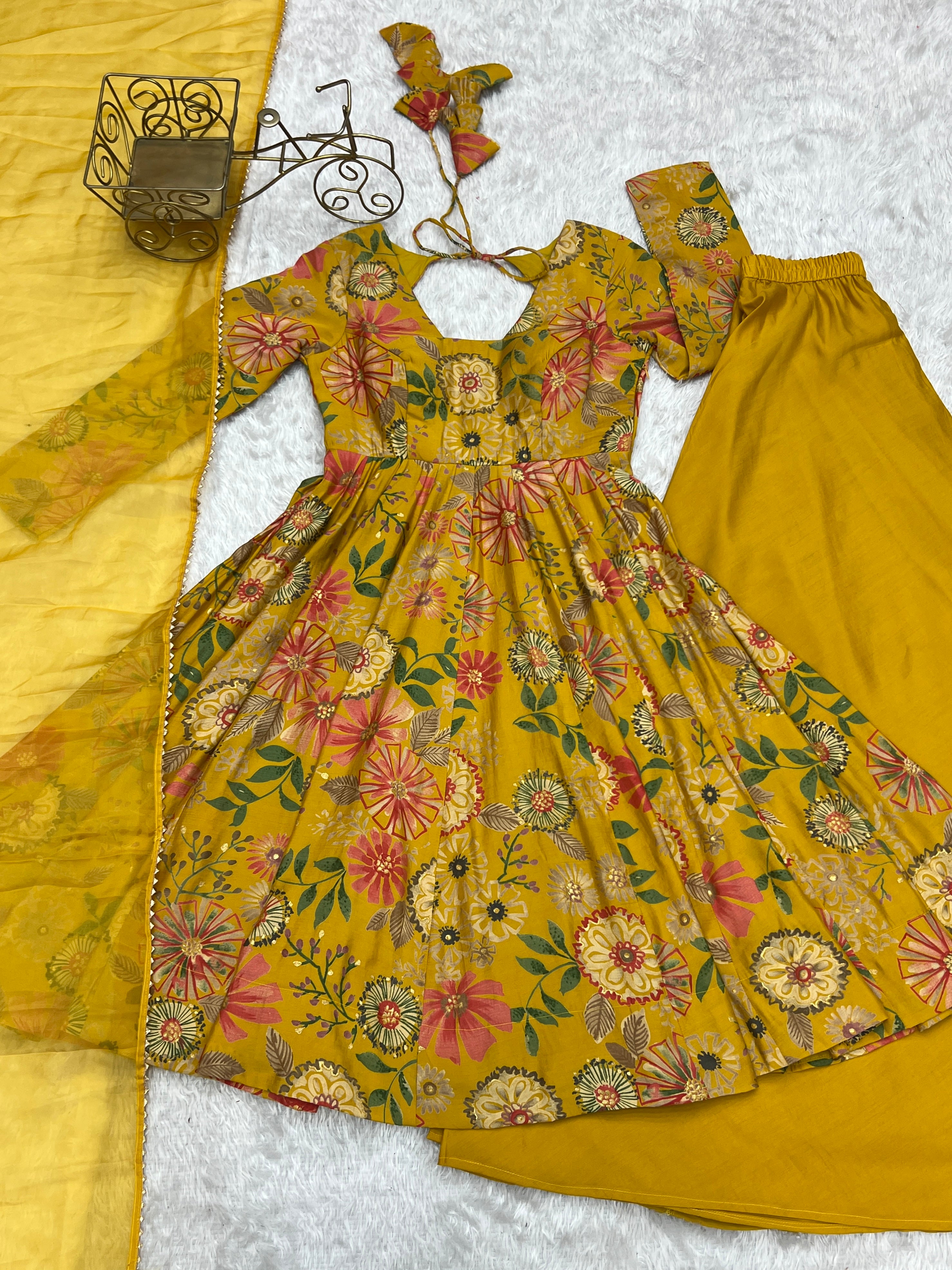 Beautiful Floral Design And Super Kurta Set