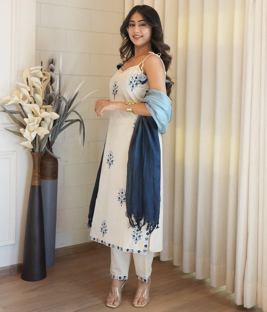 EXCLUSIVE STRIPPED KURTI AND PANT IN COTTON  WITH DUPATTA