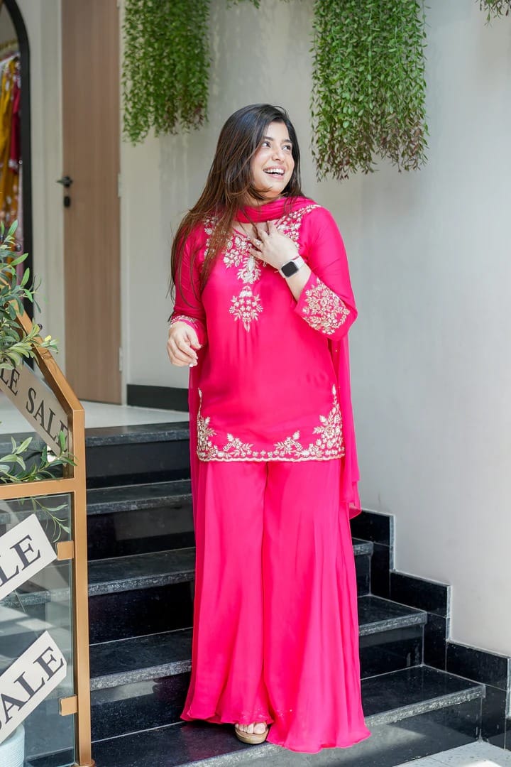 Đěsigner Party Wear Look Pure Mul Chanderi Top Plazzo & Dupatta Set