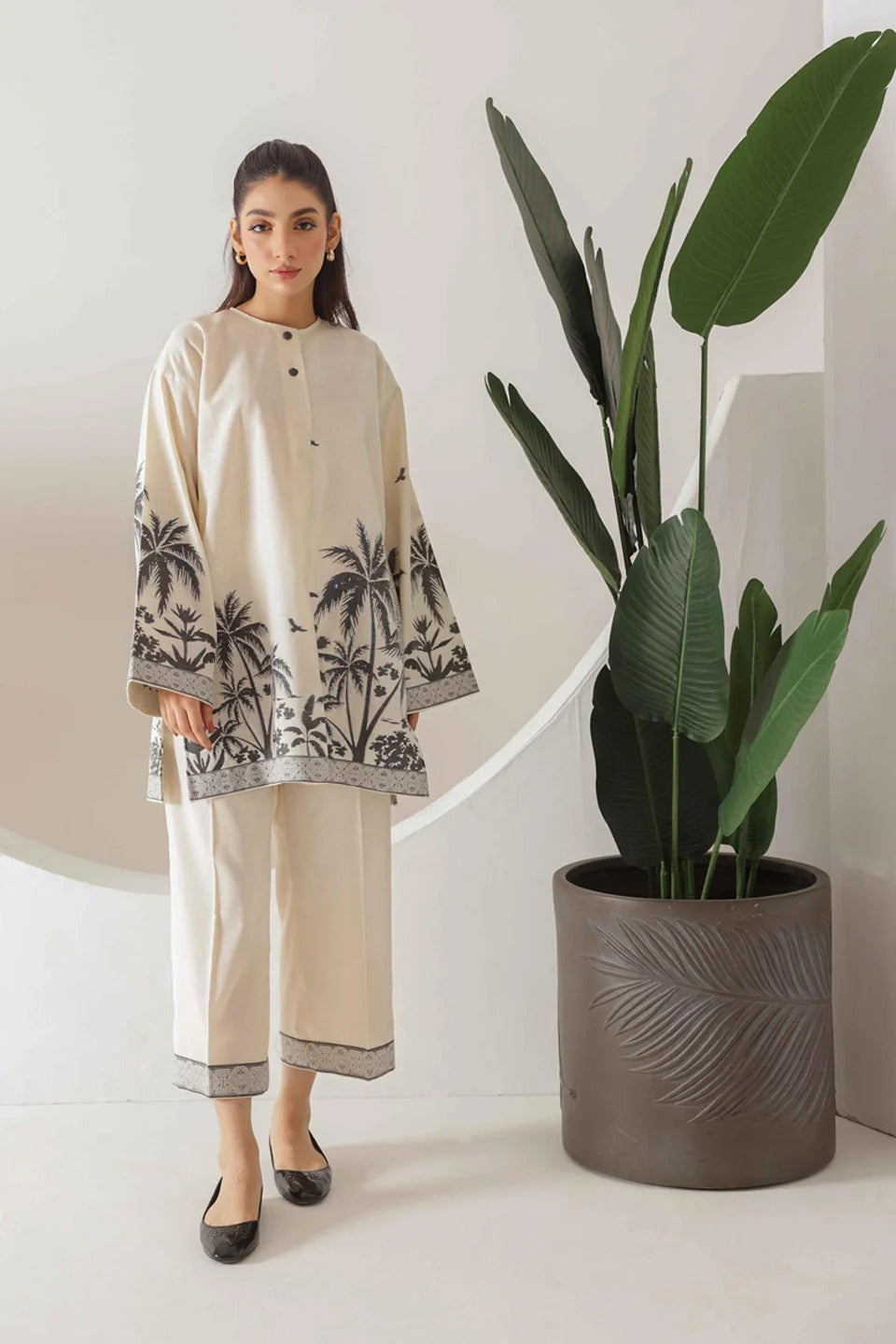 BEIGE AND BLACK PALM TREE PRINTED TWO-PIECE CASUAL SUIT FOR WOMEN